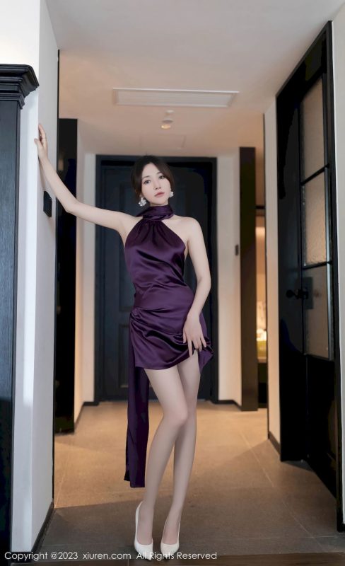 [XiuRen秀人网] No.7324 鱼子酱Fish - 紫色短裙+原色丝袜诱人写真-御萝部落