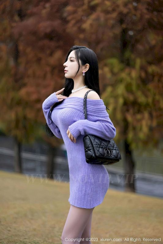 [XiuRen秀人网] No.6277 模特小蛮妖Yummy - 紫色长裙丝袜海南岛旅拍-御萝部落