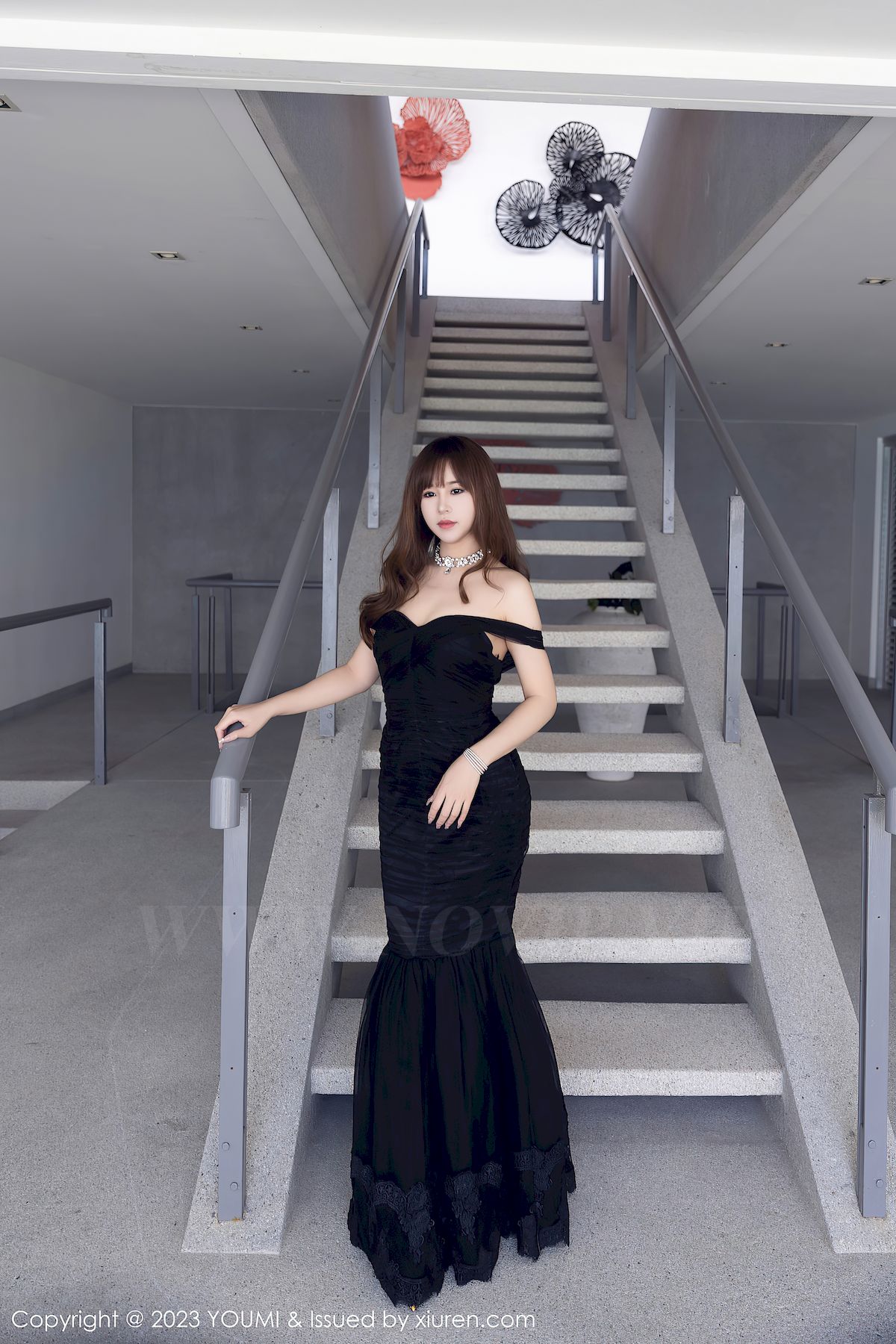 尤蜜荟美女模特icy猪黑色蕾丝服饰搭配魅惑黑丝泰国旅拍-御萝部落